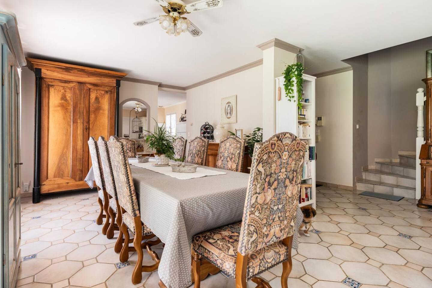 Chambre Et Table D'Hotes Villa Pomponette Nans-les-Pins Exteriör bild